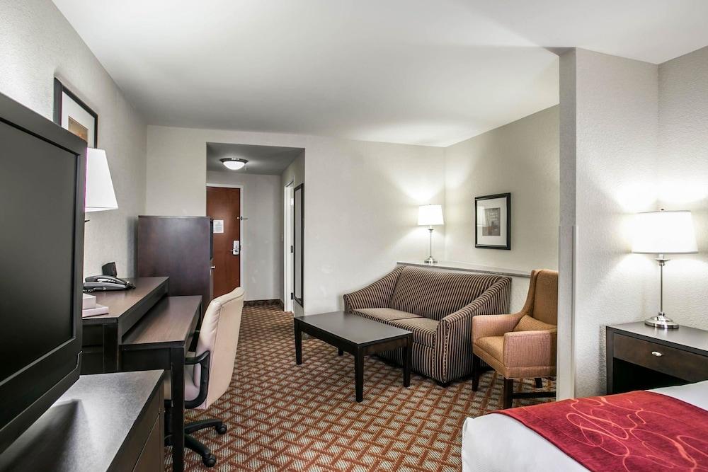 Comfort Suites Columbia Northeast - Fort Jackson Kültér fotó