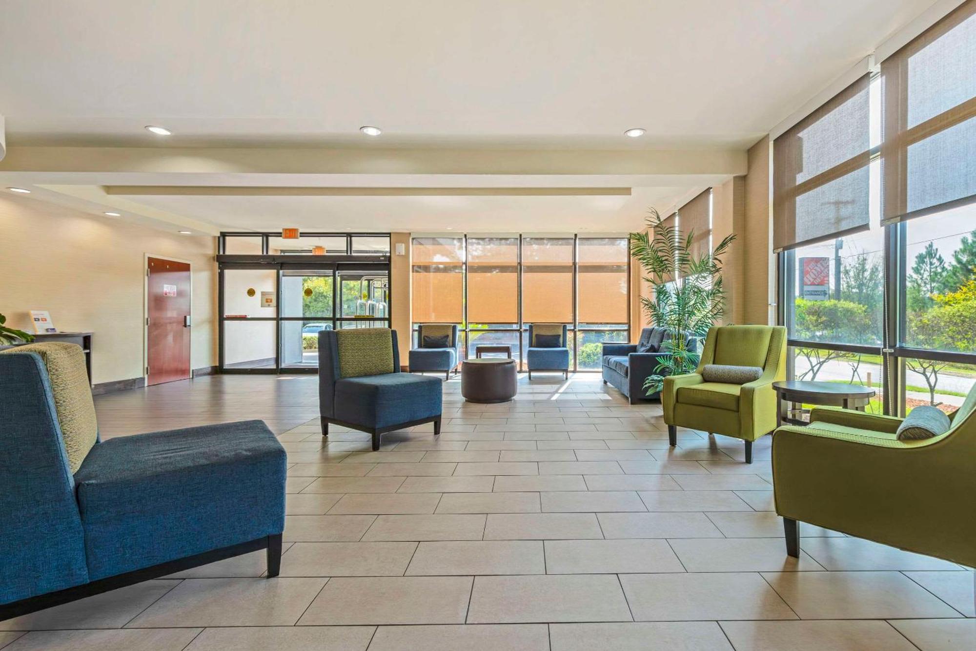 Comfort Suites Columbia Northeast - Fort Jackson Kültér fotó