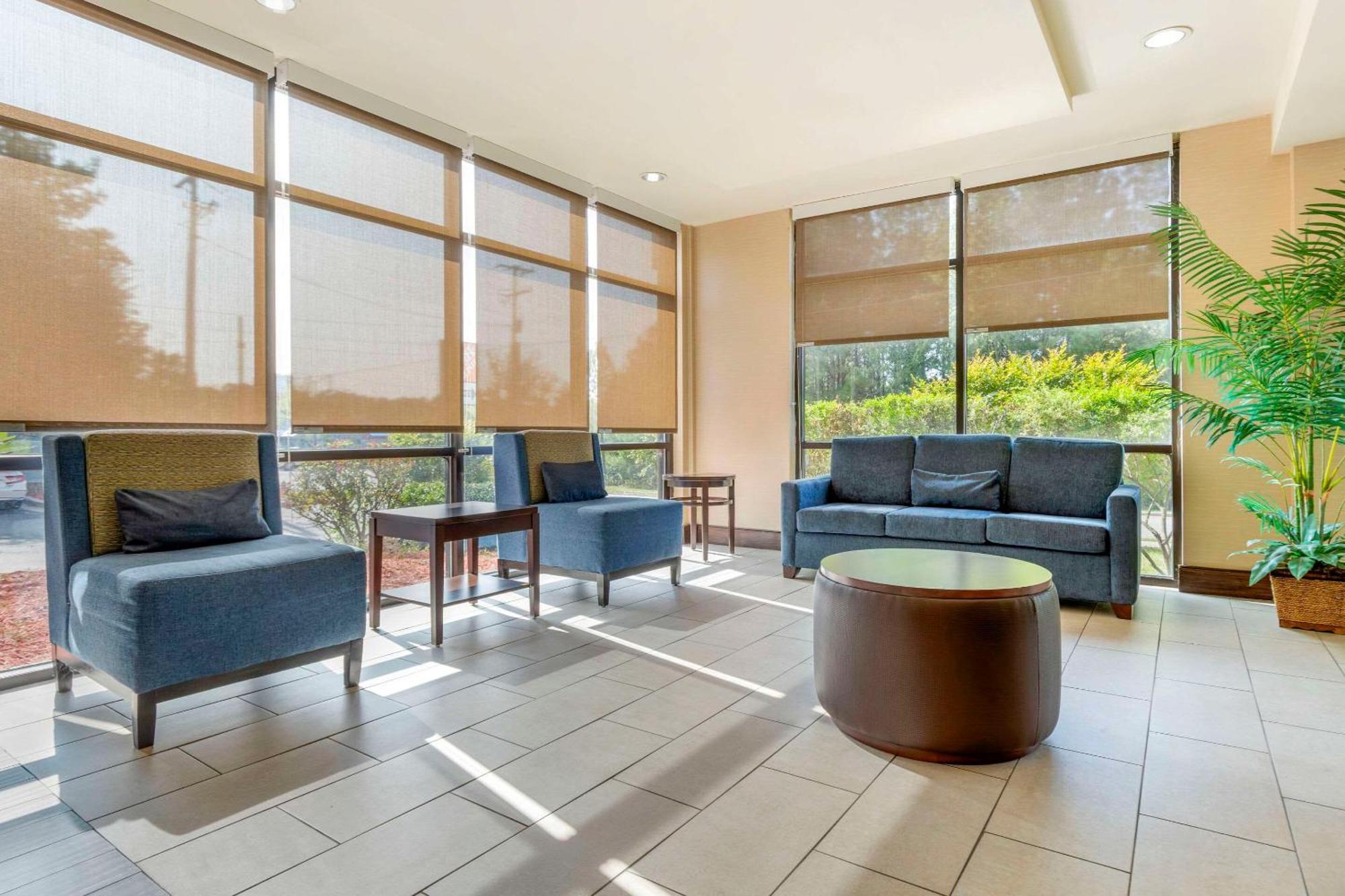 Comfort Suites Columbia Northeast - Fort Jackson Kültér fotó
