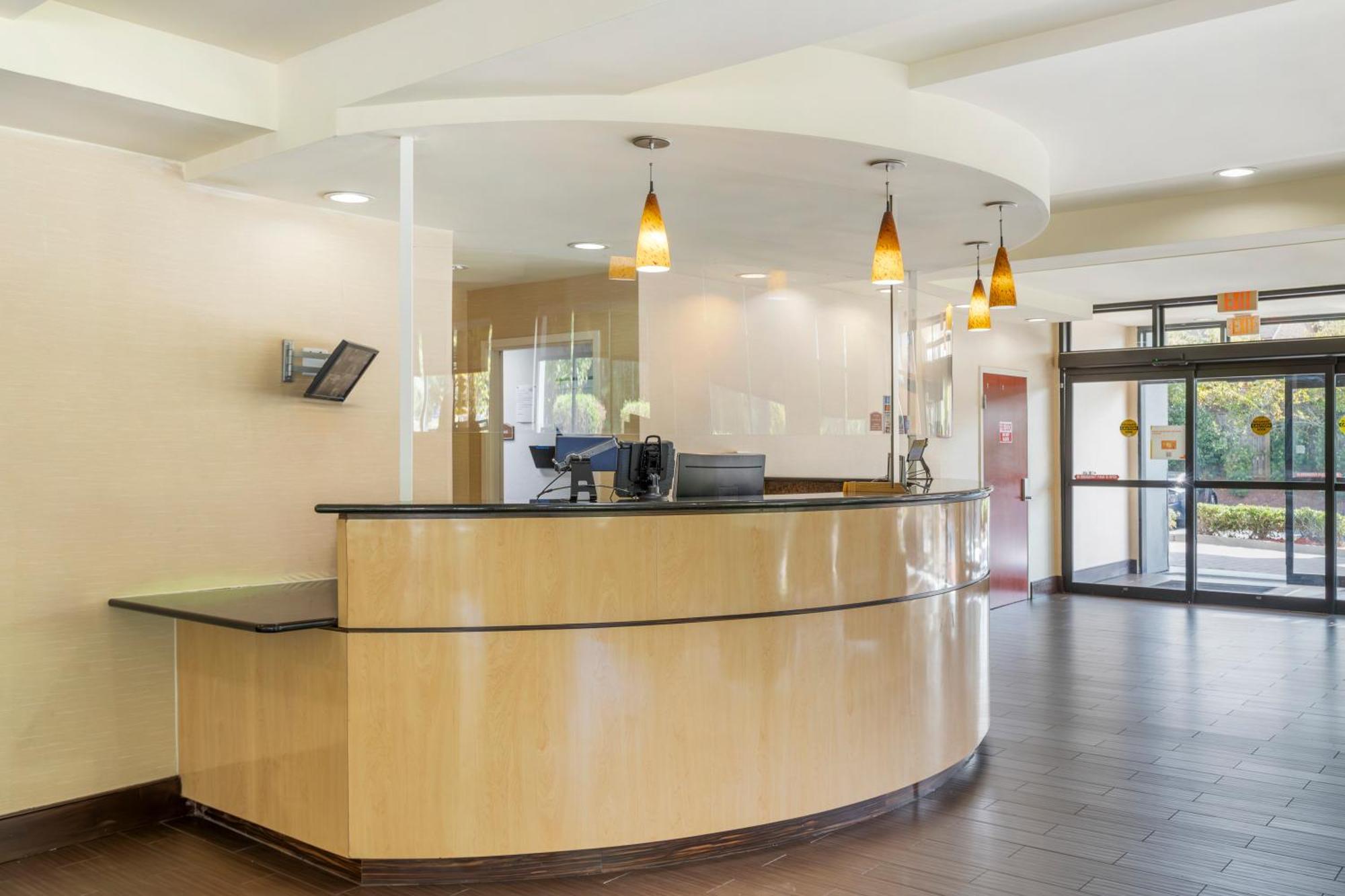 Comfort Suites Columbia Northeast - Fort Jackson Kültér fotó