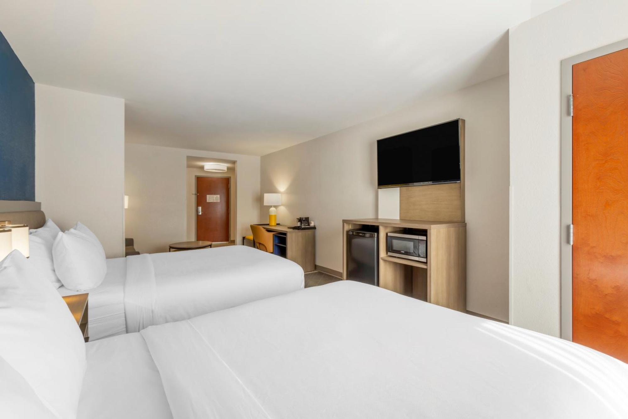 Comfort Suites Columbia Northeast - Fort Jackson Kültér fotó